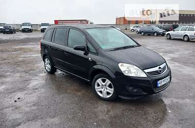 Минивэн Opel Zafira 2009 в Виннице