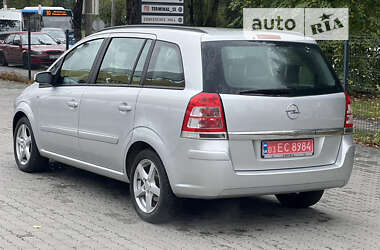 Минивэн Opel Zafira 2008 в Луцке