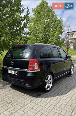 Минивэн Opel Zafira 2009 в Киеве