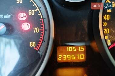 Мінівен Opel Zafira 2006 в 
