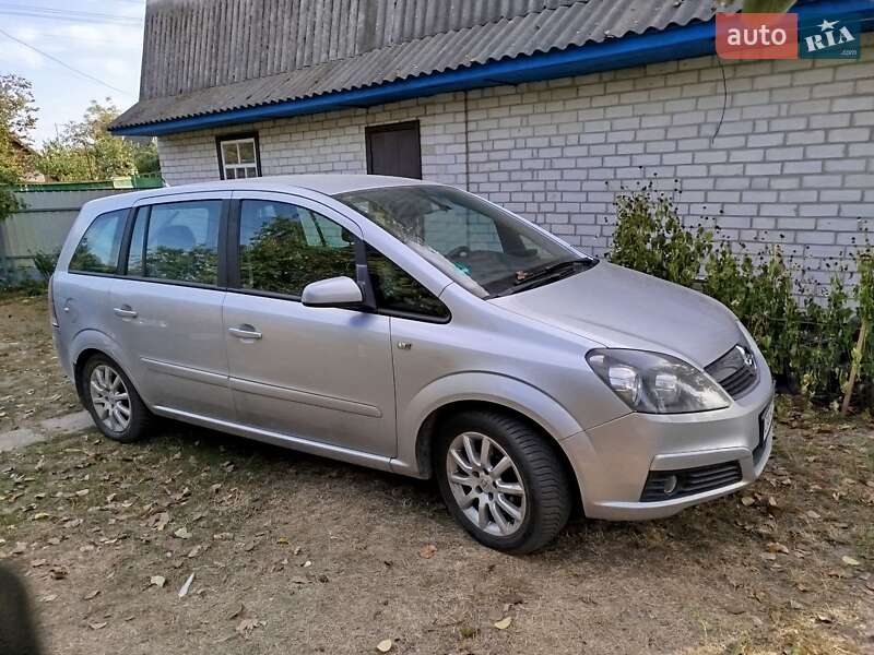 Минивэн Opel Zafira 2006 в Черкассах