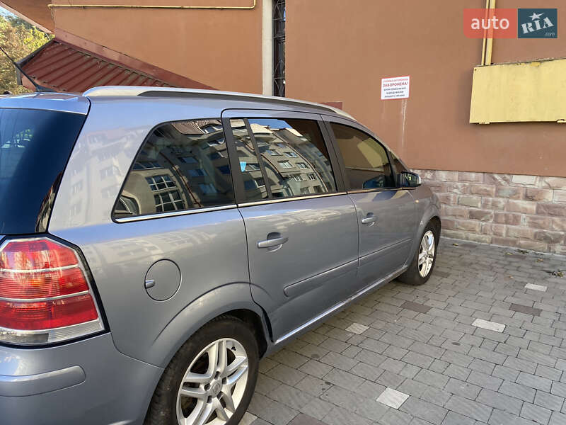 Минивэн Opel Zafira 2006 в Тернополе