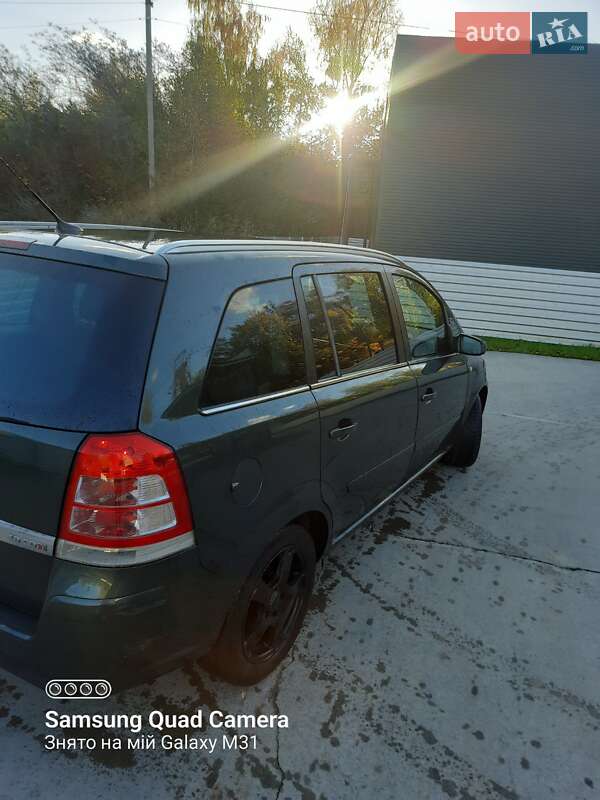 Мінівен Opel Zafira 2009 в Бориславі