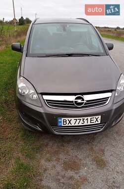 Opel Zafira 2010 Opel Zafira 2010