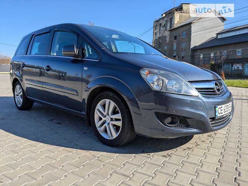 Минивэн Opel Zafira 2010 в Черновцах