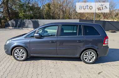 Минивэн Opel Zafira 2010 в Черновцах