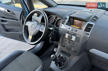 Минивэн Opel Zafira 2007 в Харькове