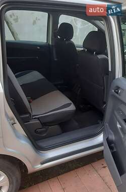 Минивэн Opel Zafira 2008 в 