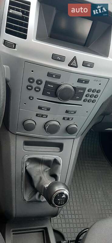 Минивэн Opel Zafira 2009 в Косове