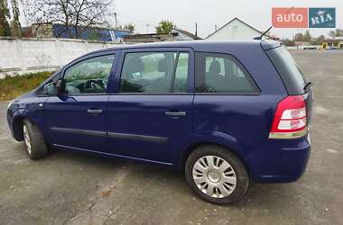 Минивэн Opel Zafira 2011 в Звягеле