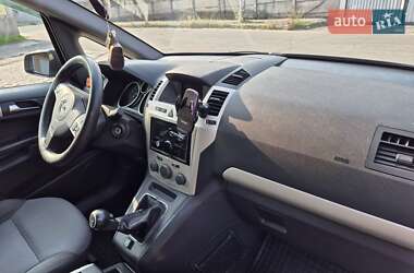 Минивэн Opel Zafira 2008 в 