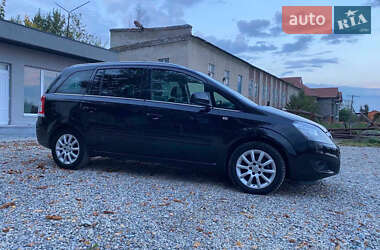 Мінівен Opel Zafira 2010 в Надвірній