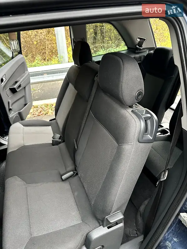 Мінівен Opel Zafira 2011 в 