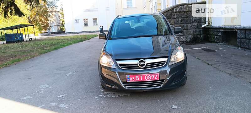 Минивэн Opel Zafira 2012 в Желтых Водах