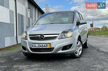 Opel Zafira 2011