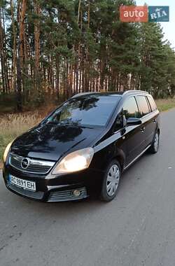 Мінівен Opel Zafira 2006 в Голобах