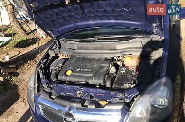 Минивэн Opel Zafira 2006 в 