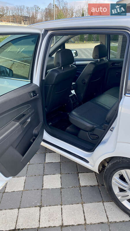 Минивэн Opel Zafira 2010 в Стрые