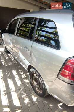 Минивэн Opel Zafira 2006 в 