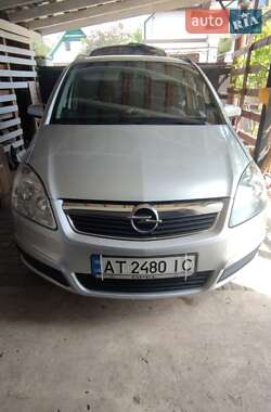 Минивэн Opel Zafira 2006 в Ивано-Франковске