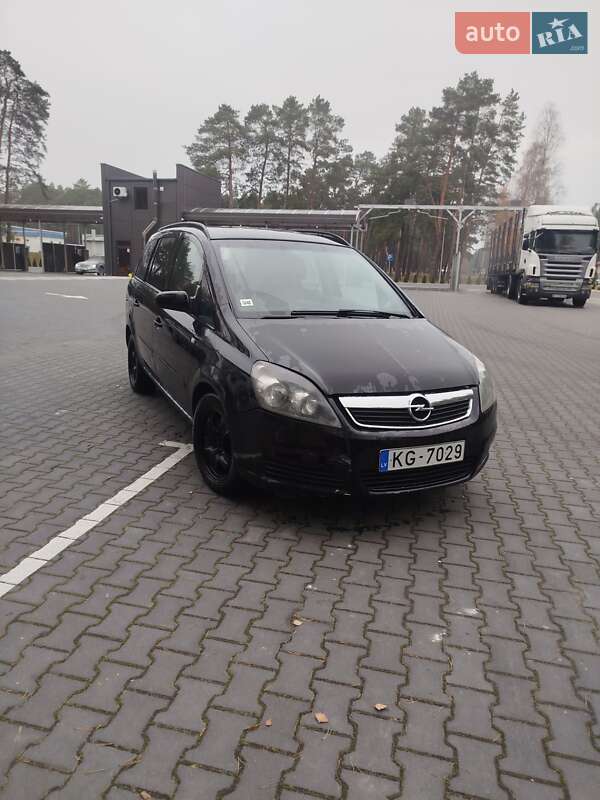 Минивэн Opel Zafira 2006 в Маневичах