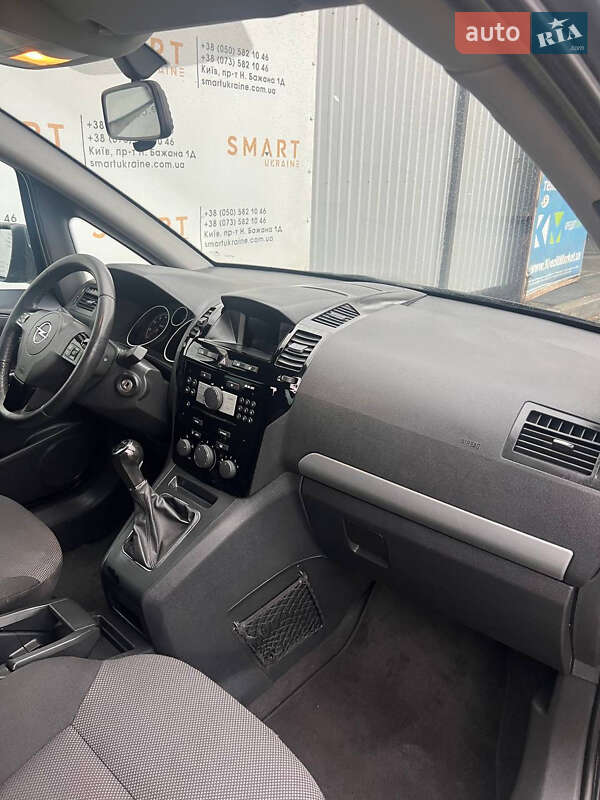 Минивэн Opel Zafira 2012 в Киеве фото 36 Минивэн Opel Zafira 2012 в Киеве