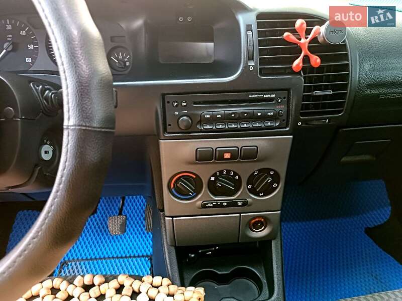 Минивэн Opel Zafira 2004 в Красилове