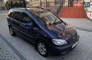 Мінівен Opel Zafira 2002 в Червонограді