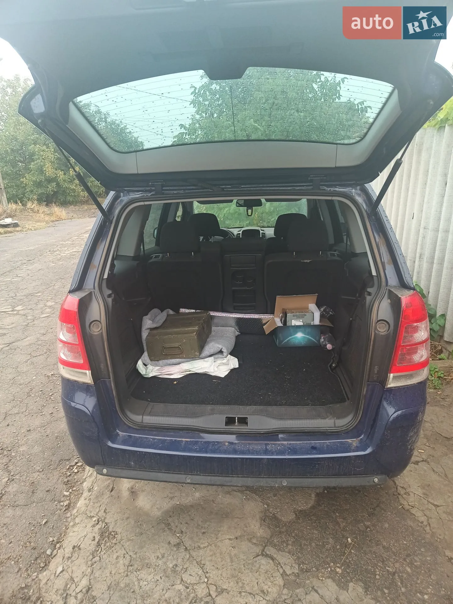 2010 Opel Zafira - мініатюра 11