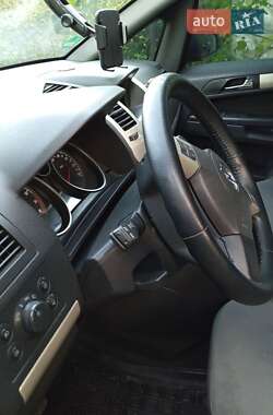 Минивэн Opel Zafira 2008 в 