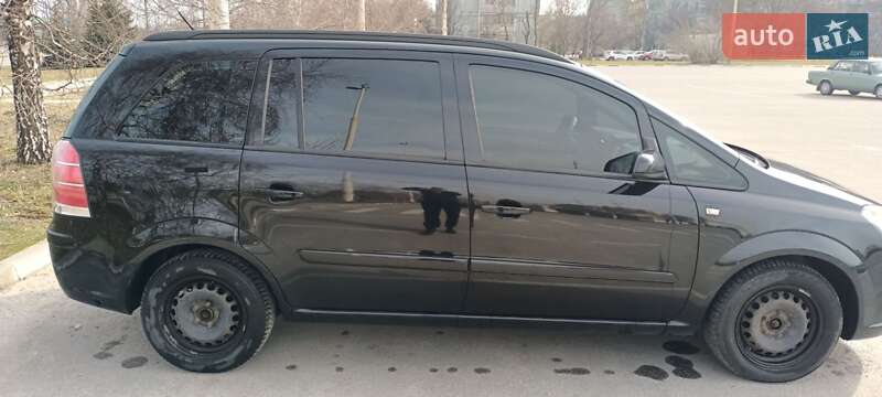 Минивэн Opel Zafira 2005 в Запорожье