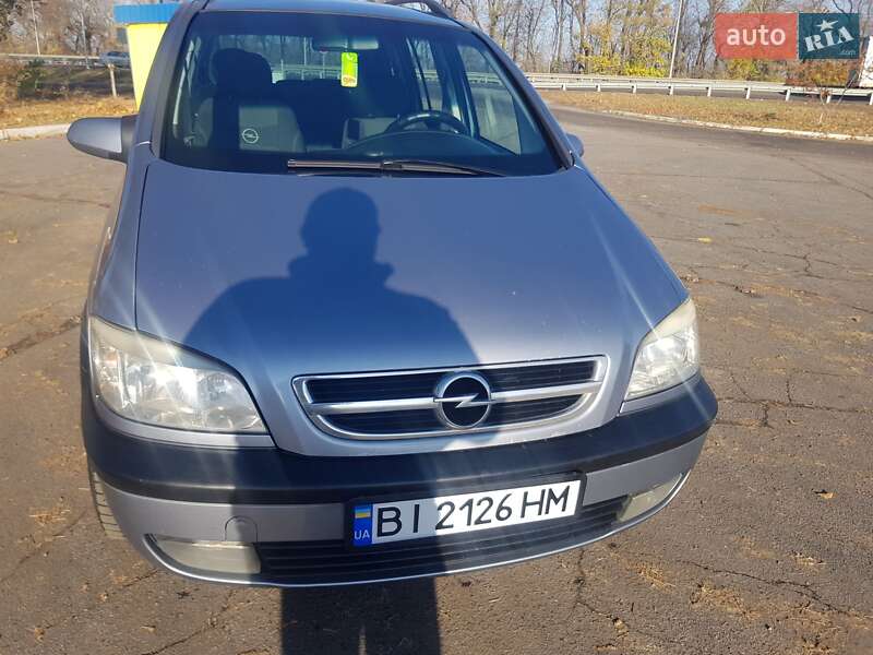 Мінівен Opel Zafira 2003 в Полтаві