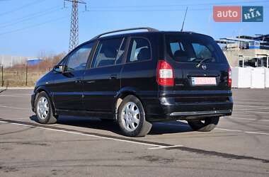 Минивэн Opel Zafira 2005 в Ровно