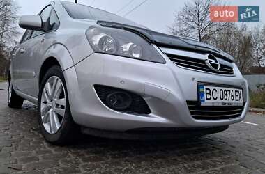 Мінівен Opel Zafira 2011 в Новояворівську