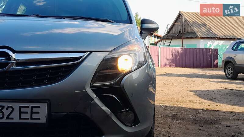 Мінівен Opel Zafira 2012 в Кривому Озері