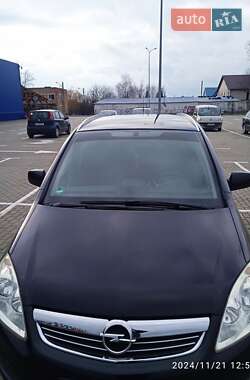 Минивэн Opel Zafira 2009 в 