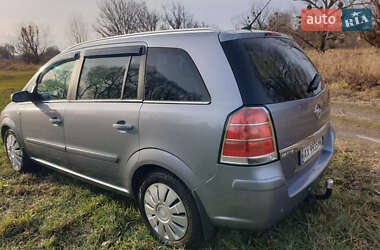 Минивэн Opel Zafira 2007 в Харькове