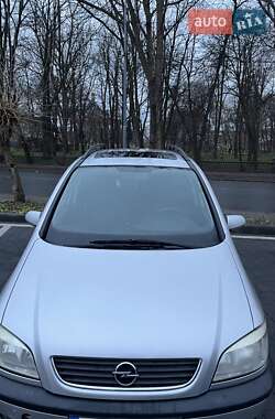 Минивэн Opel Zafira 2002 в Самборе