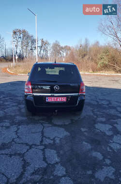 Минивэн Opel Zafira 2010 в Радивилове