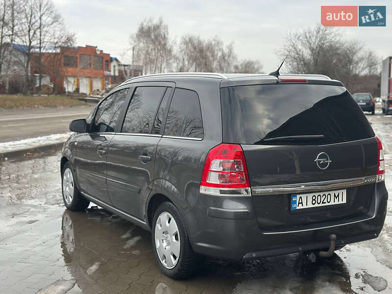 Минивэн Opel Zafira 2011 в Белой Церкви