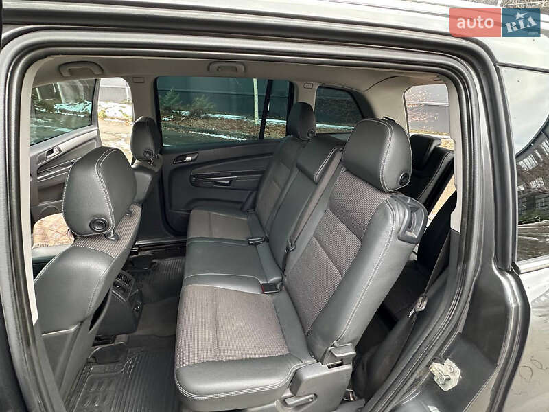 Минивэн Opel Zafira 2011 в Белой Церкви