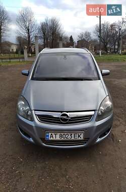 Минивэн Opel Zafira 2008 в Галиче