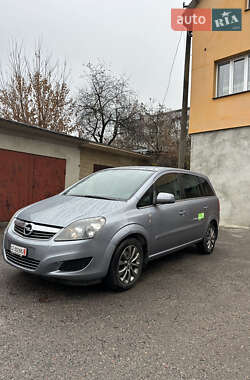 Мінівен Opel Zafira 2011 в Тернополі