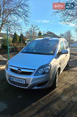 Минивэн Opel Zafira 2011 в Бершади