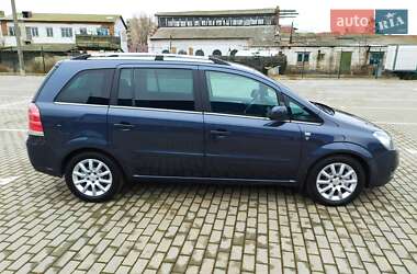 Мінівен Opel Zafira 2010 в Ромнах