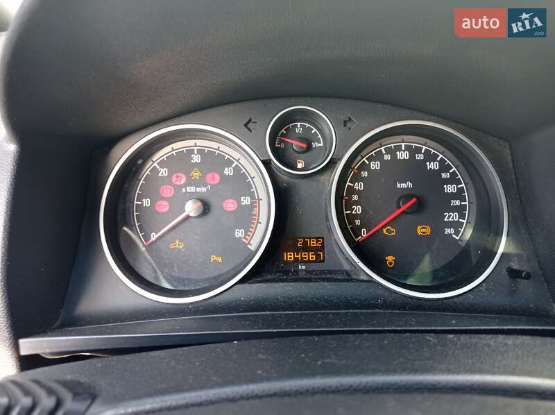 Минивэн Opel Zafira 2012 в Решетиловке