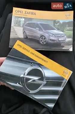 Opel Zafira 2012