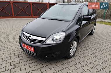 Opel Zafira 2011