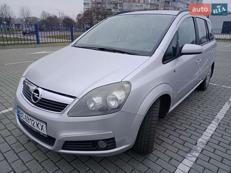 Минивэн Opel Zafira 2006 в Червонограде