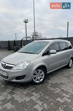 Мінівен Opel Zafira 2010 в Червонограді